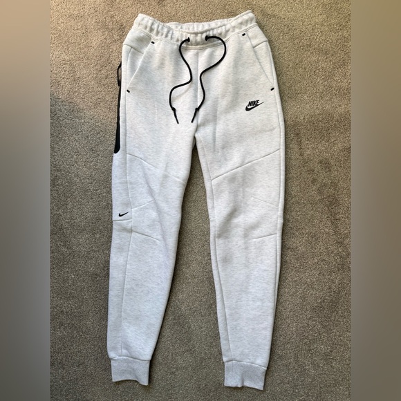 NWT Mens Nike Tech Fleece Joggers Size Small NEW - Picture 3 of 14